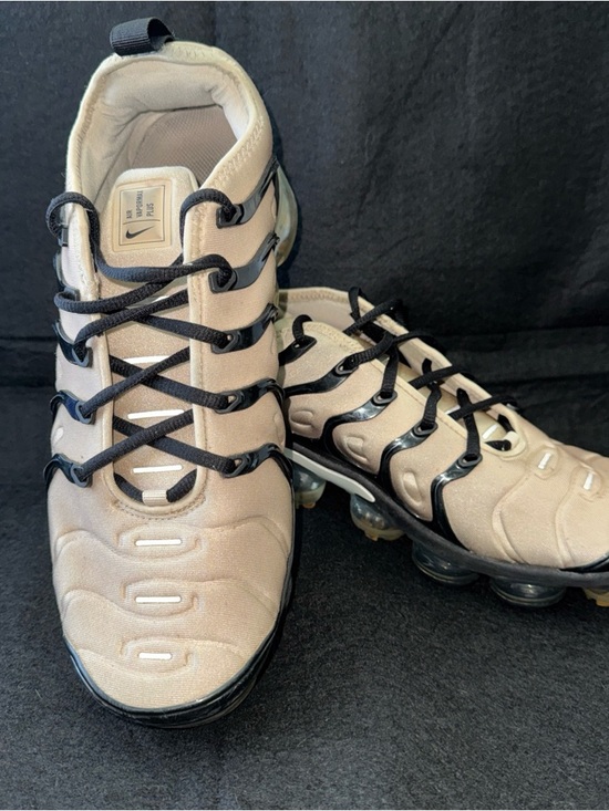Nike Other - Nike Air VaporMax Plus Tan Black Sneakers Mens Size 10.5